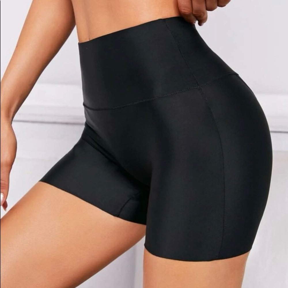 Highwaisted Shapewear Short